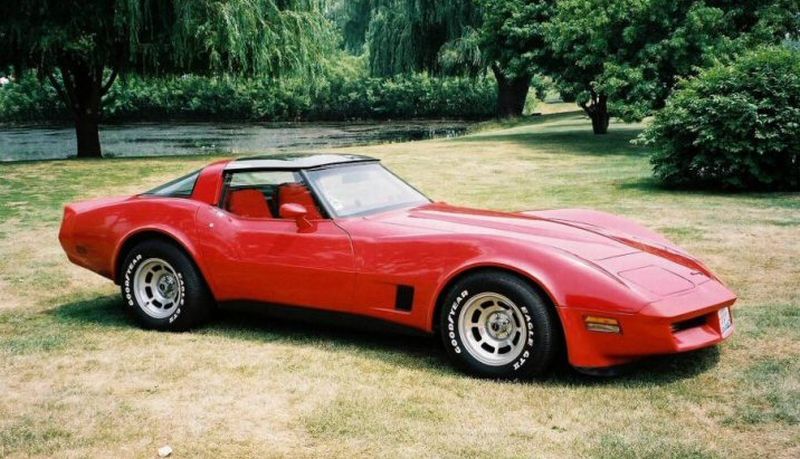 Bob H's C3 Corvette