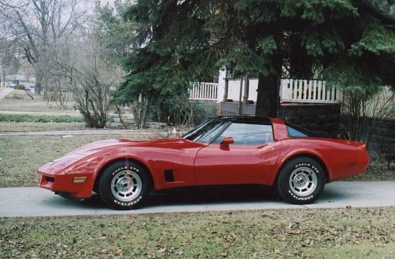 Bob H's C3 Corvette